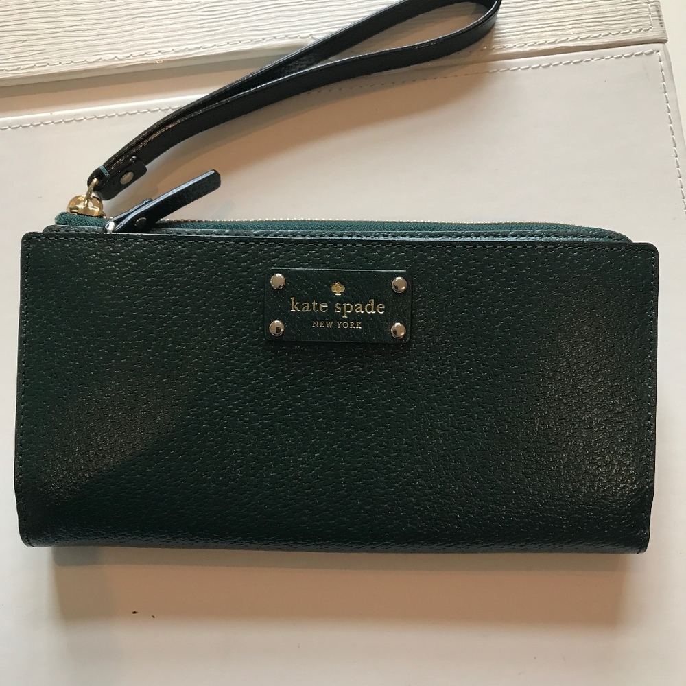 Brand New! Kate Spade Wallet/Wristlet